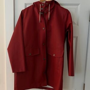 Women’s size med red Pendleton Victoria rain slicker.